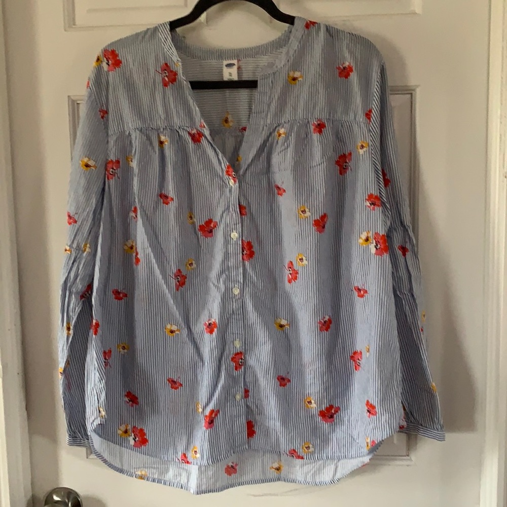Old Navy Floral Long Sleeve Shirt Size XL